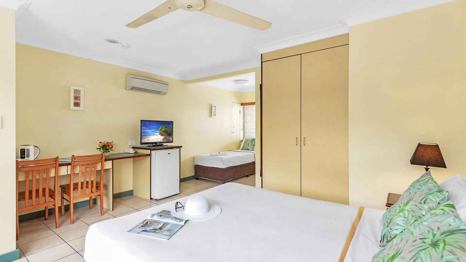 Aparthotel Bay Village Tropical Retreat & Apartments Cairns