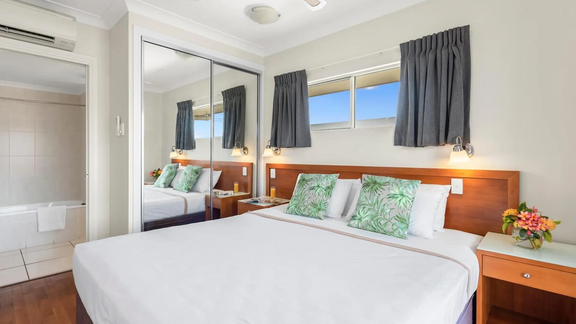 Aparthotel Bay Village Tropical Retreat & Apartments Cairns
