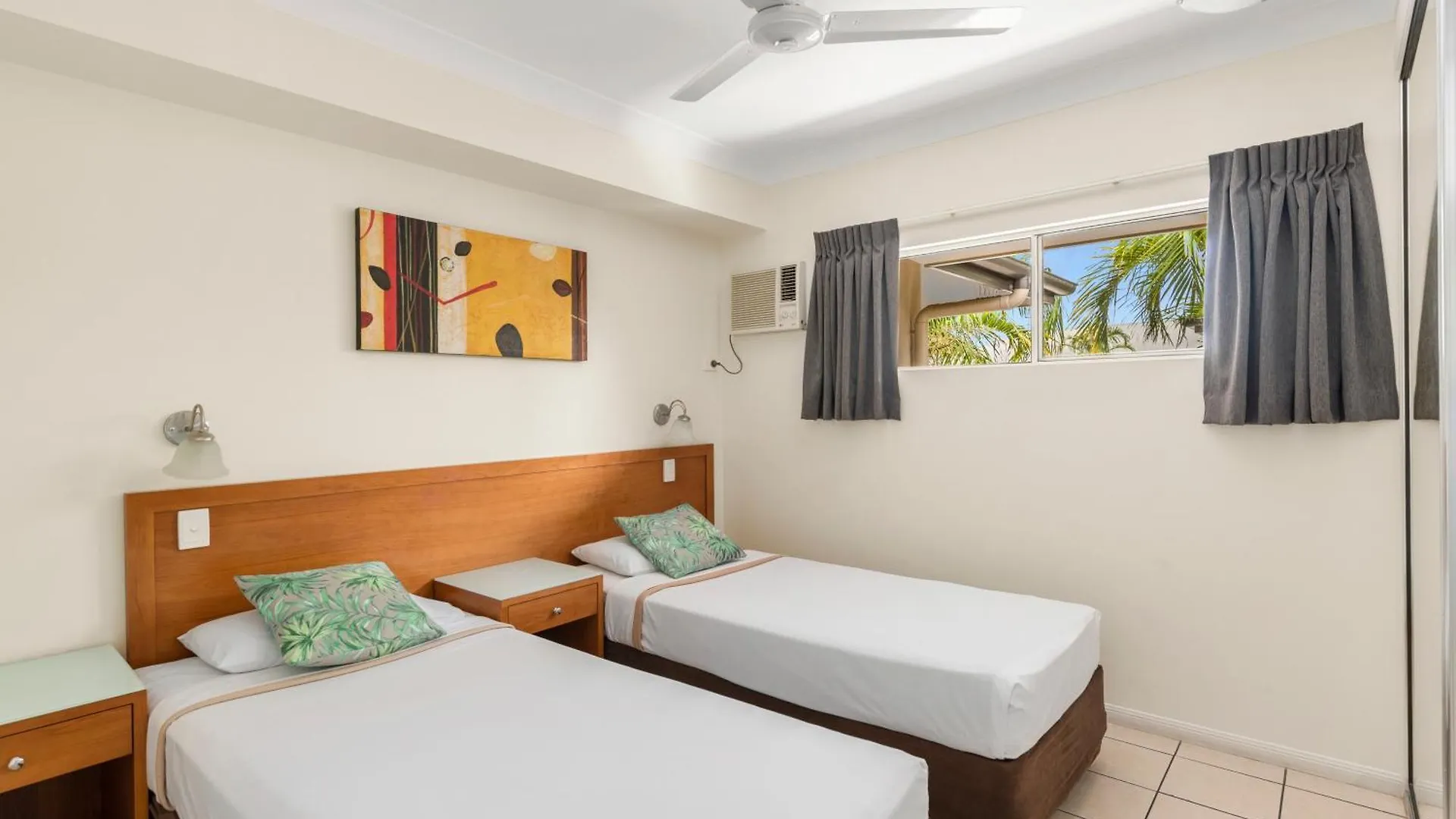 *** Aparthotel Bay Village Tropical Retreat & Apartments Cairns Australia