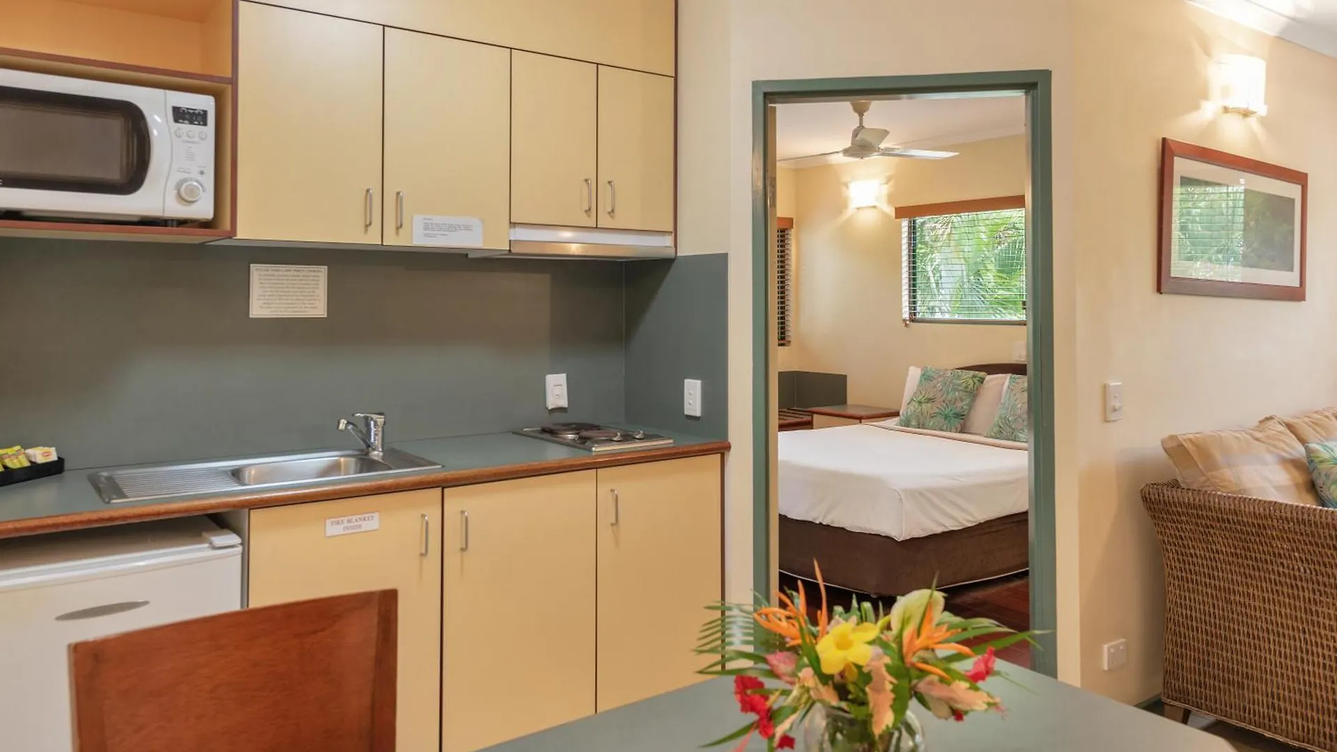 Aparthotel Bay Village Tropical Retreat & Apartments Cairns