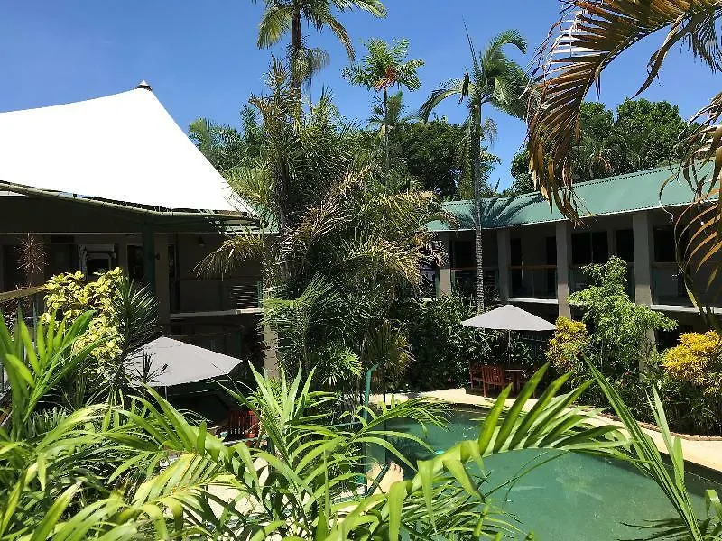 Bay Village Tropical Retreat & Apartments Cairns 3*,